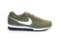 Tnis Masc Nike 749794-204 md Runner 2  Musgo