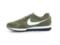 Tnis Masc Nike 749794-204 md Runner 2  Musgo